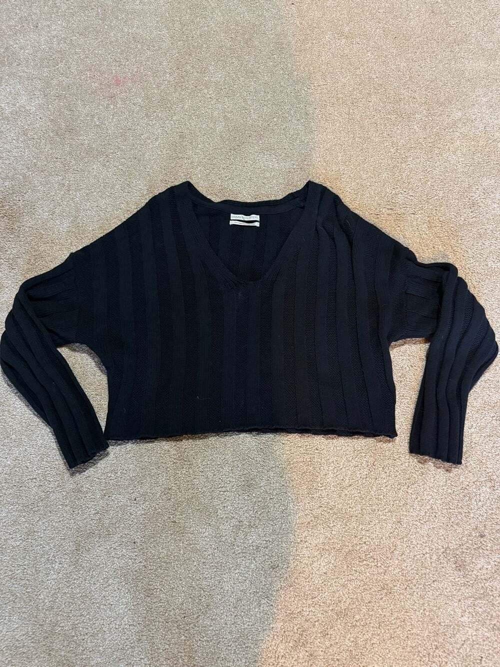 Urban Outfitters V-Neck Ribbed Crop Sweater Size S Black